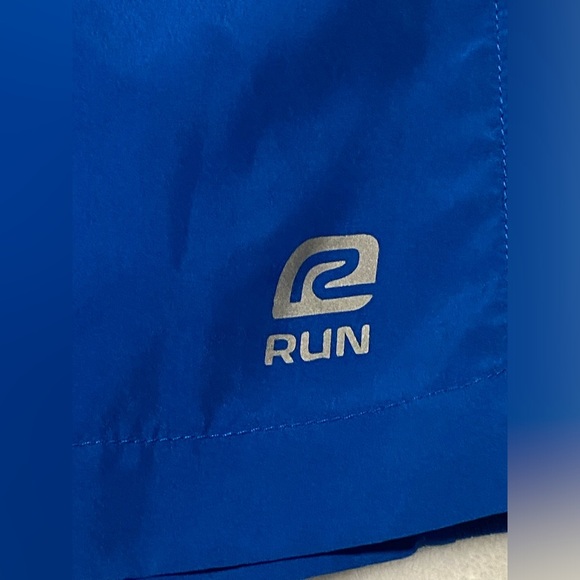 Road runner size L athletic shorts​ - Picture 2 of 5